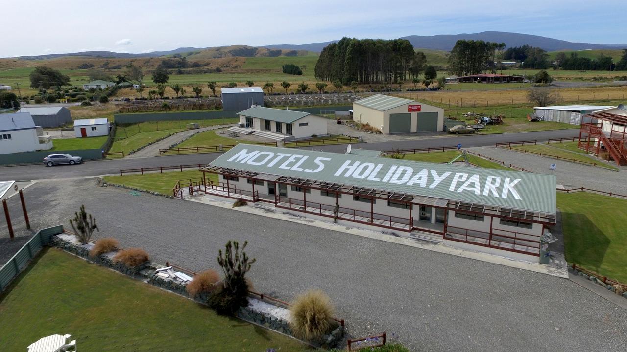 Tui Base Camp Hotel Tuatapere Luaran gambar